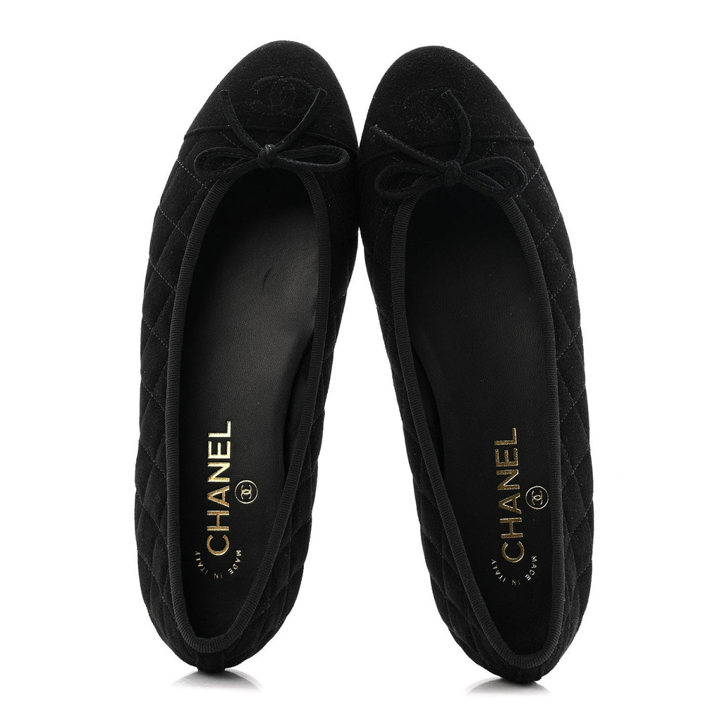 SUEDE QUILTED CAP TOE CC BALLERINA FLATS BLACK