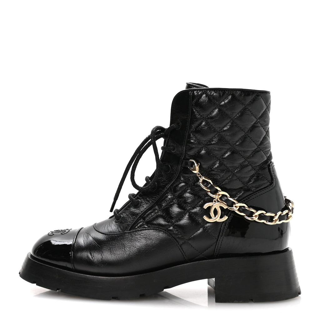 SHINY CALFSKIN PATENT QUILTED CHAIN LACE UP COMBAT BOOTS BLACK