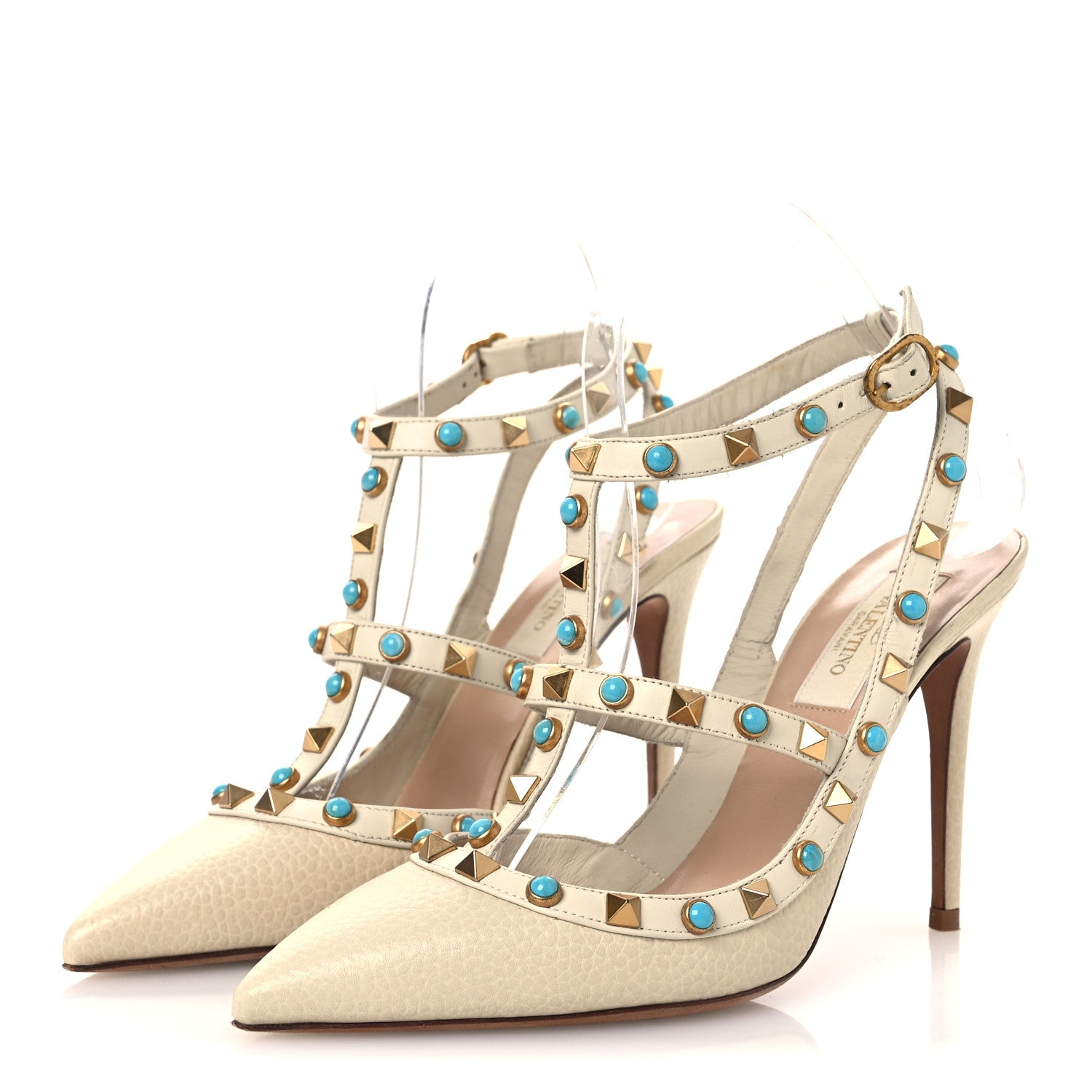 PEBBLED CALFSKIN TURQUOISE ROCKSTUD ROLLING ANKLE STRAP 100MM PUMPS IVORY