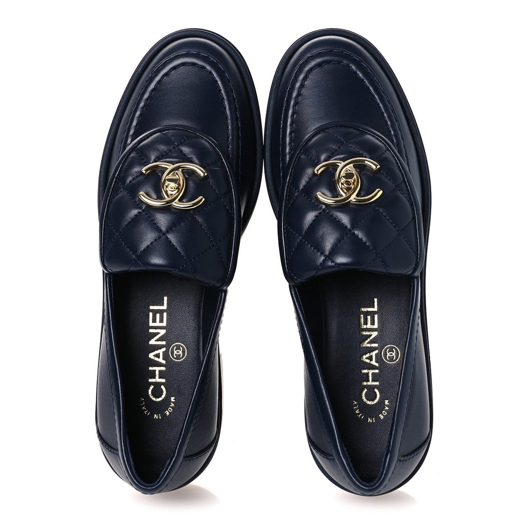 LAMBSKIN QUILTED CC TURNLOCK LOAFERS NAVY