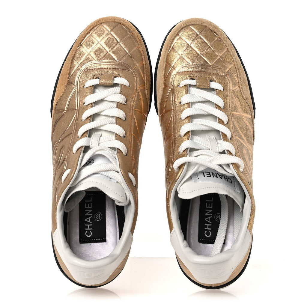 LAMINATED CALFSKIN SUEDE QUILTED WOMENS CC SNEAKERS GOLD