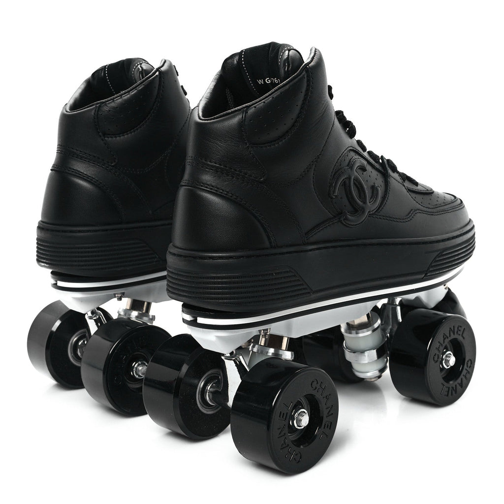 CALFSKIN WOMENS ROLLER SKATES BLACK