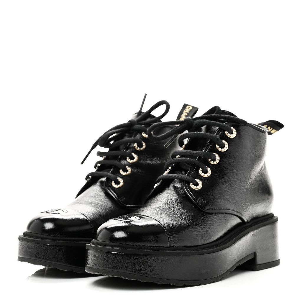 SHINY CALFSKIN PEARL LACE UP COMBAT SHORT BOOTS BLACK
