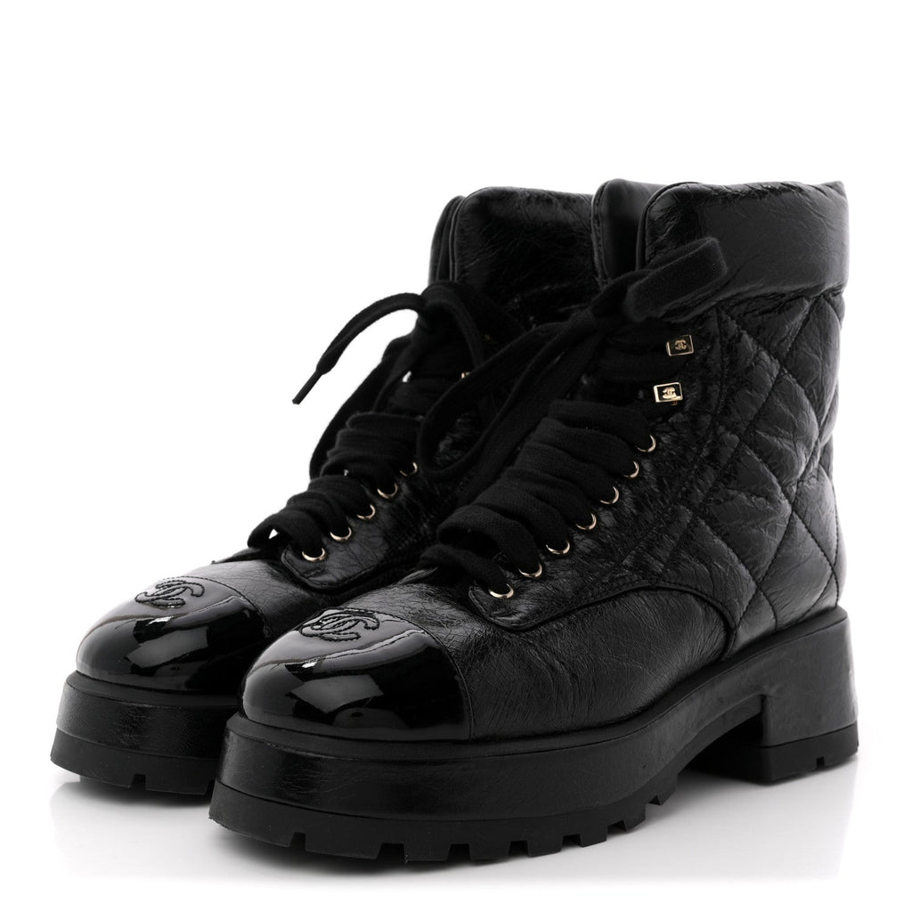 CRUMPLED PATENT LAMBSKIN CALFSKIN QUILTED LACE UP COMBAT BOOTS BLACK