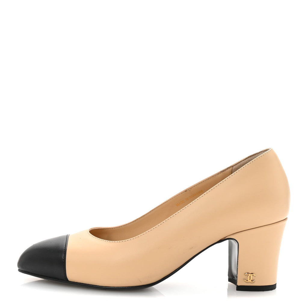 LAMBSKIN CAP TOE CC UNIFORM PUMPS BEIGE BLACK