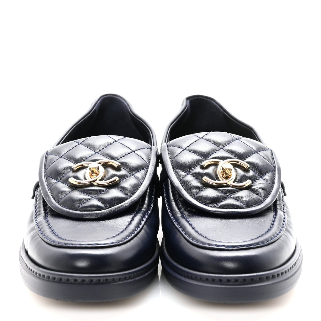 LAMBSKIN QUILTED CC TURNLOCK LOAFERS NAVY