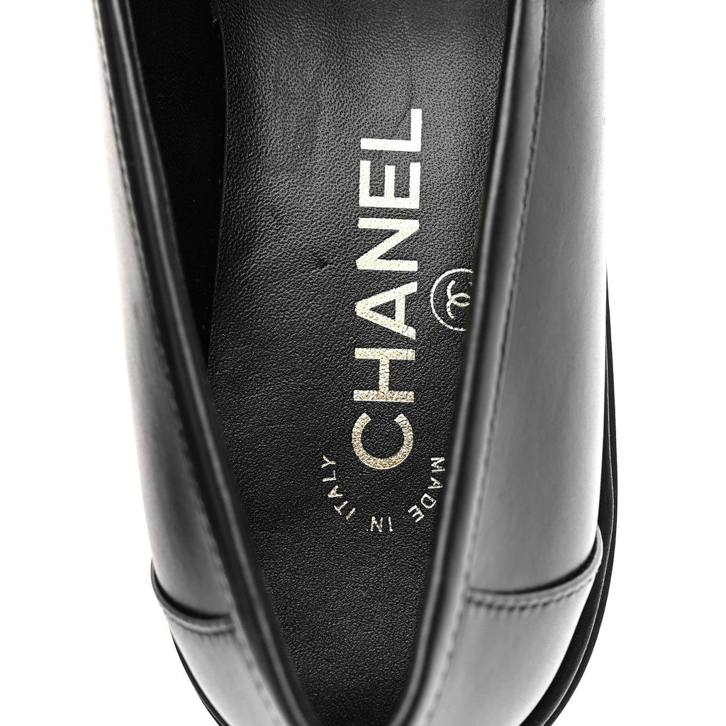 CALFSKIN CC TURNLOCK MOCCASIN LOAFERS BLACK