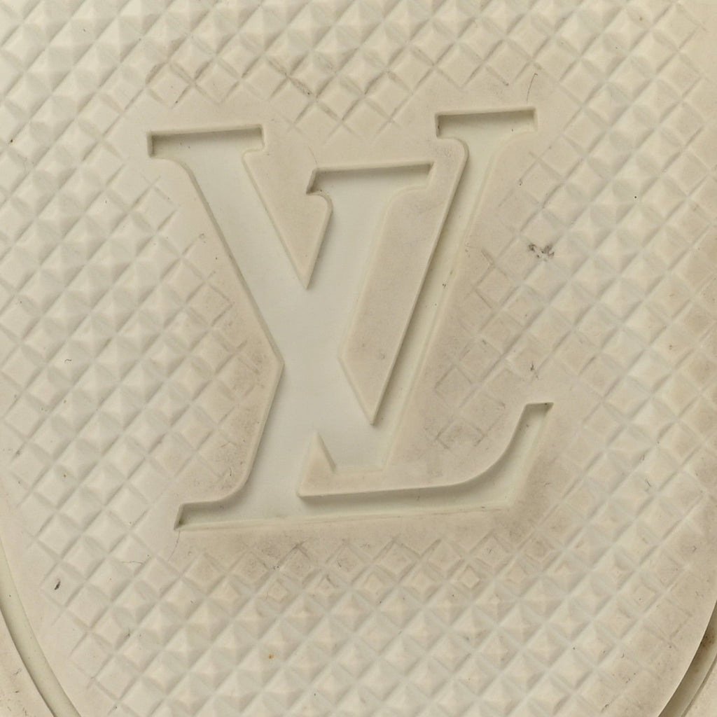 LOUIS VUITTON CALFSKIN MONOGRAM RUN AWAY SNEAKER WHITE WHITE & GOLD