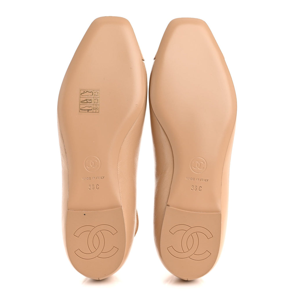 SHINY CALFSKIN CAMELLIA ANKLE STRAP BALLERINA FLATS BEIGE
