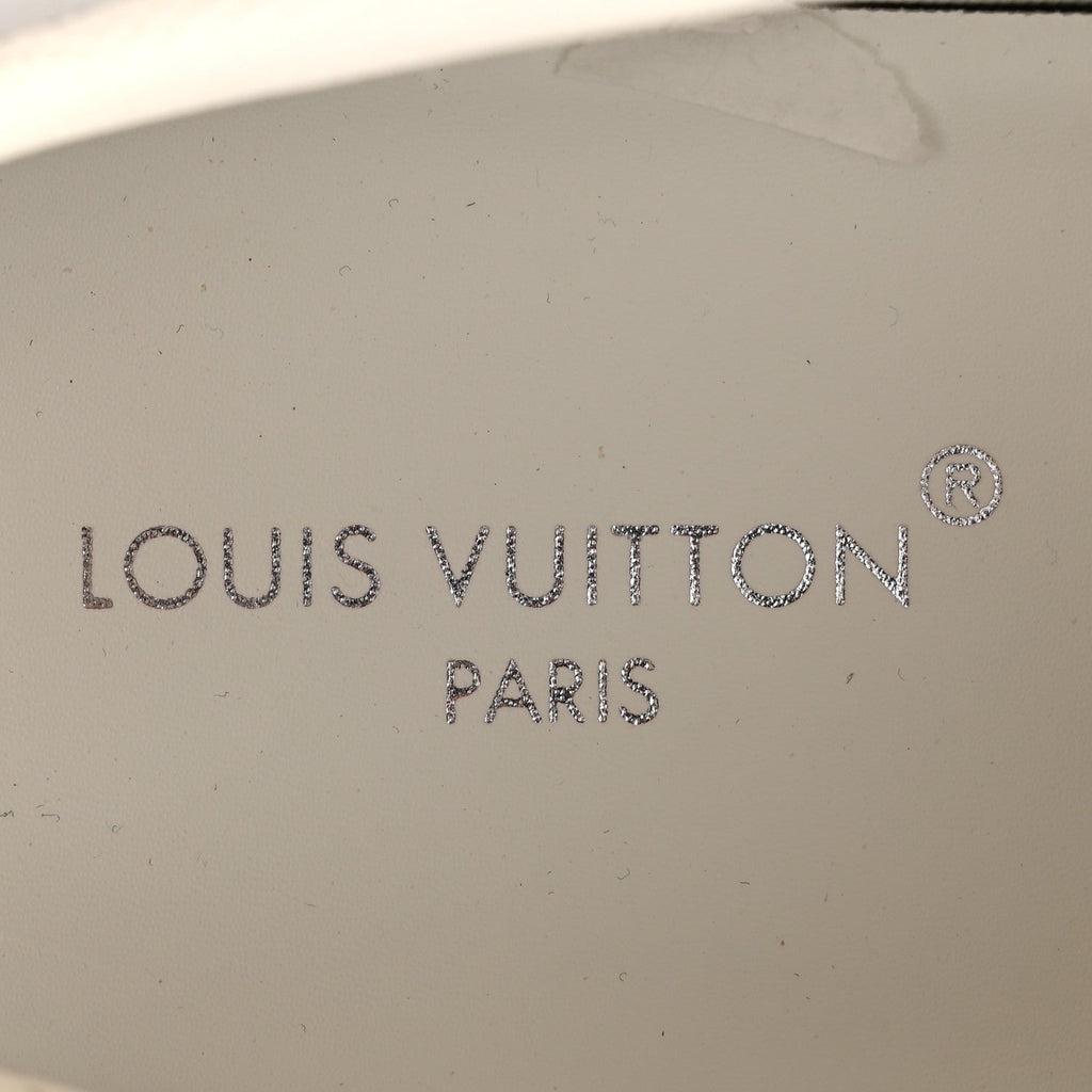SUEDE CALFSKIN LV RUSH SNEAKERS WHITE