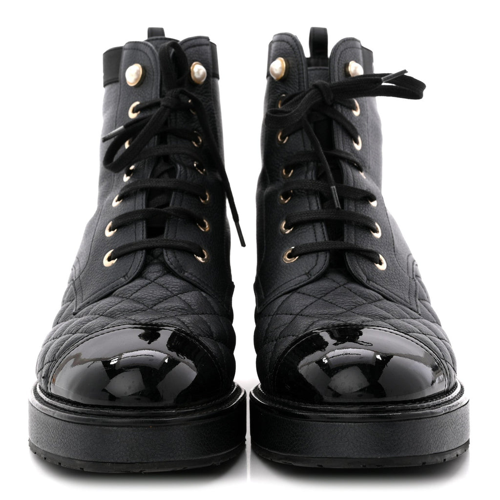 PEARLY CALFSKIN PATENT CALFSKIN LACE UP COMBAT BOOTS BLACK