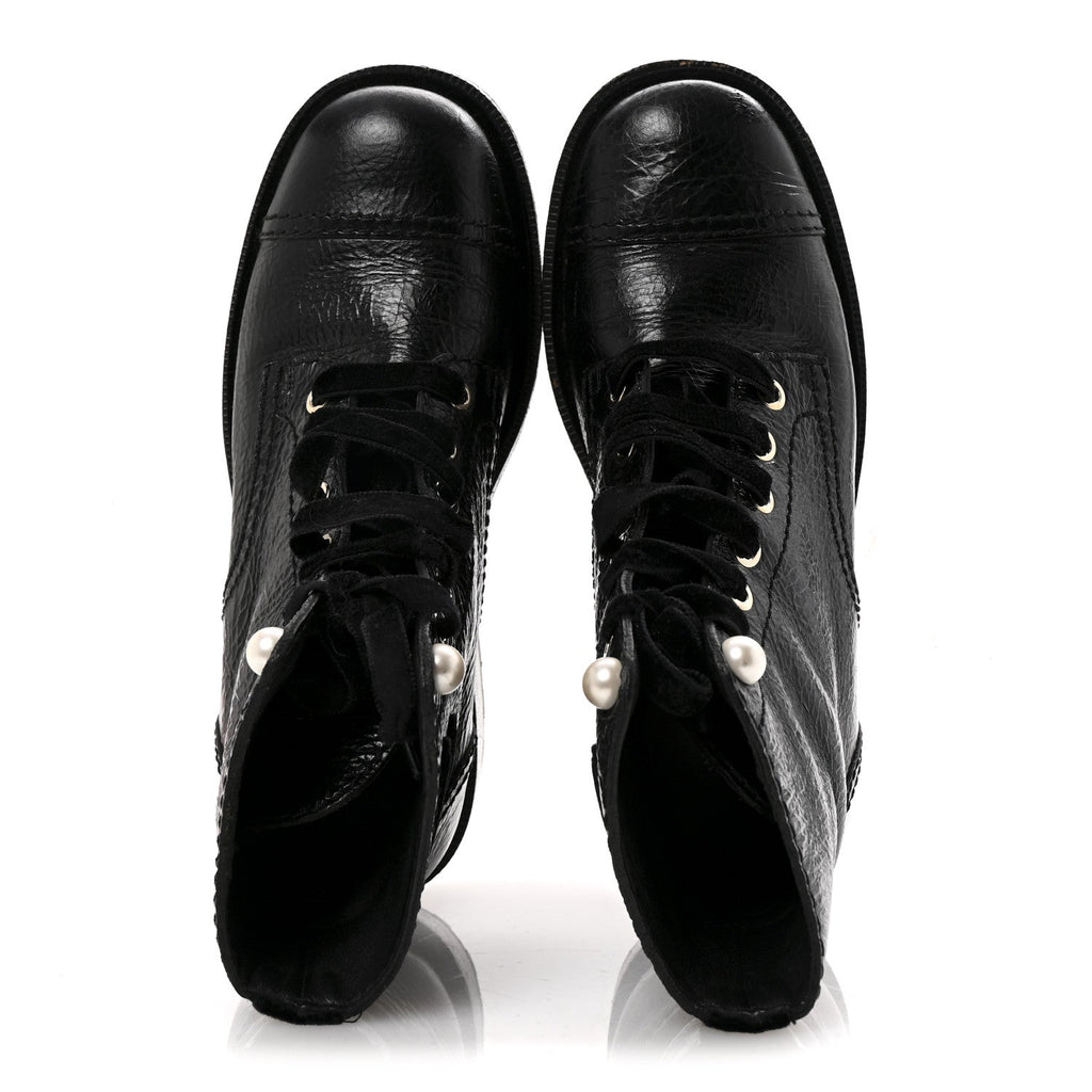 SHINY CALFSKIN VELVET PEARL COMBAT SHORT BOOTS BLACK