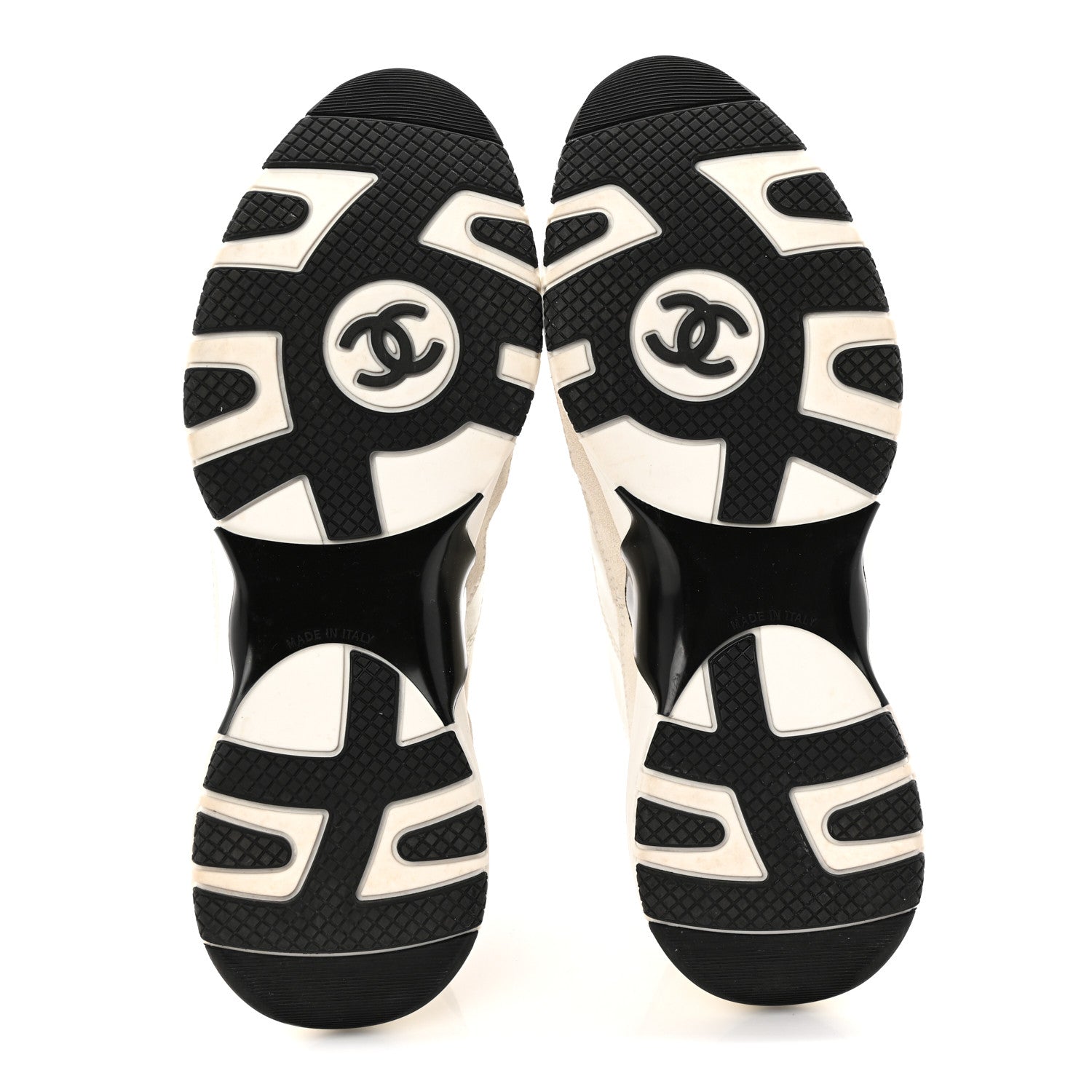 SUEDE CALFSKIN WOMENS CC SNEAKERS WHITE BLACK