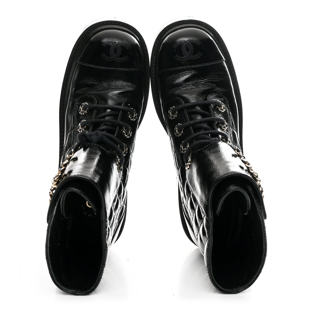 SHINY CALFSKIN QUILTED LACE UP COMBAT BOOTS BLACK