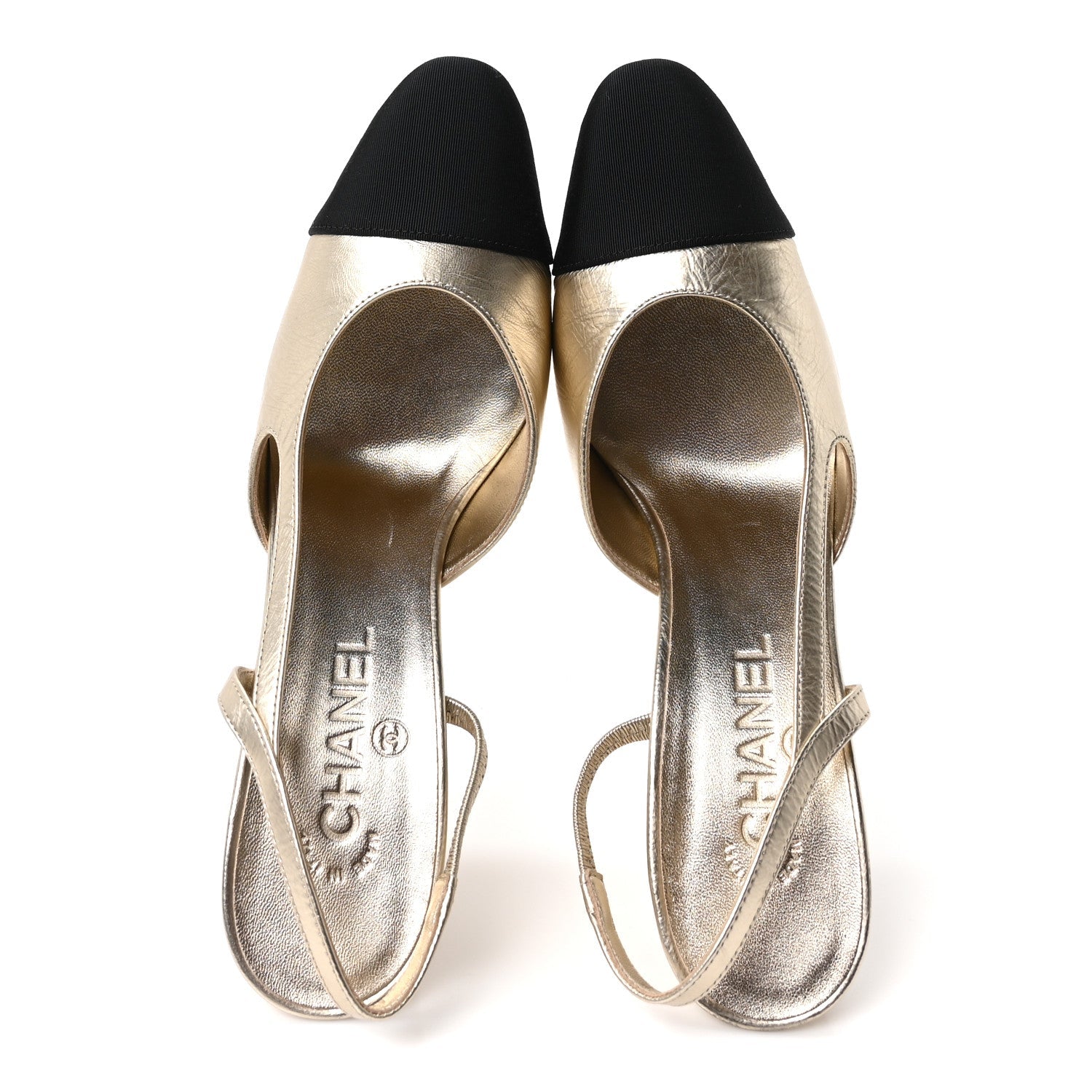 LAMINATED CRUMPLED LAMBSKIN GROSGRAIN CAP TOE CC SLINGBACK PUMPS GOLD BLACK
