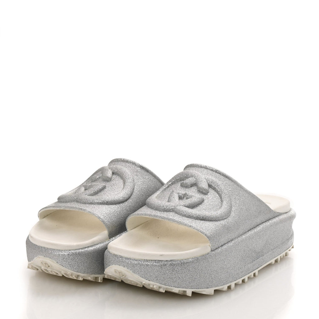 GLITTER RUBBER WOMENS INTERLOCKING G PLATFORM 42MM SLIDE SANDALS SILVER