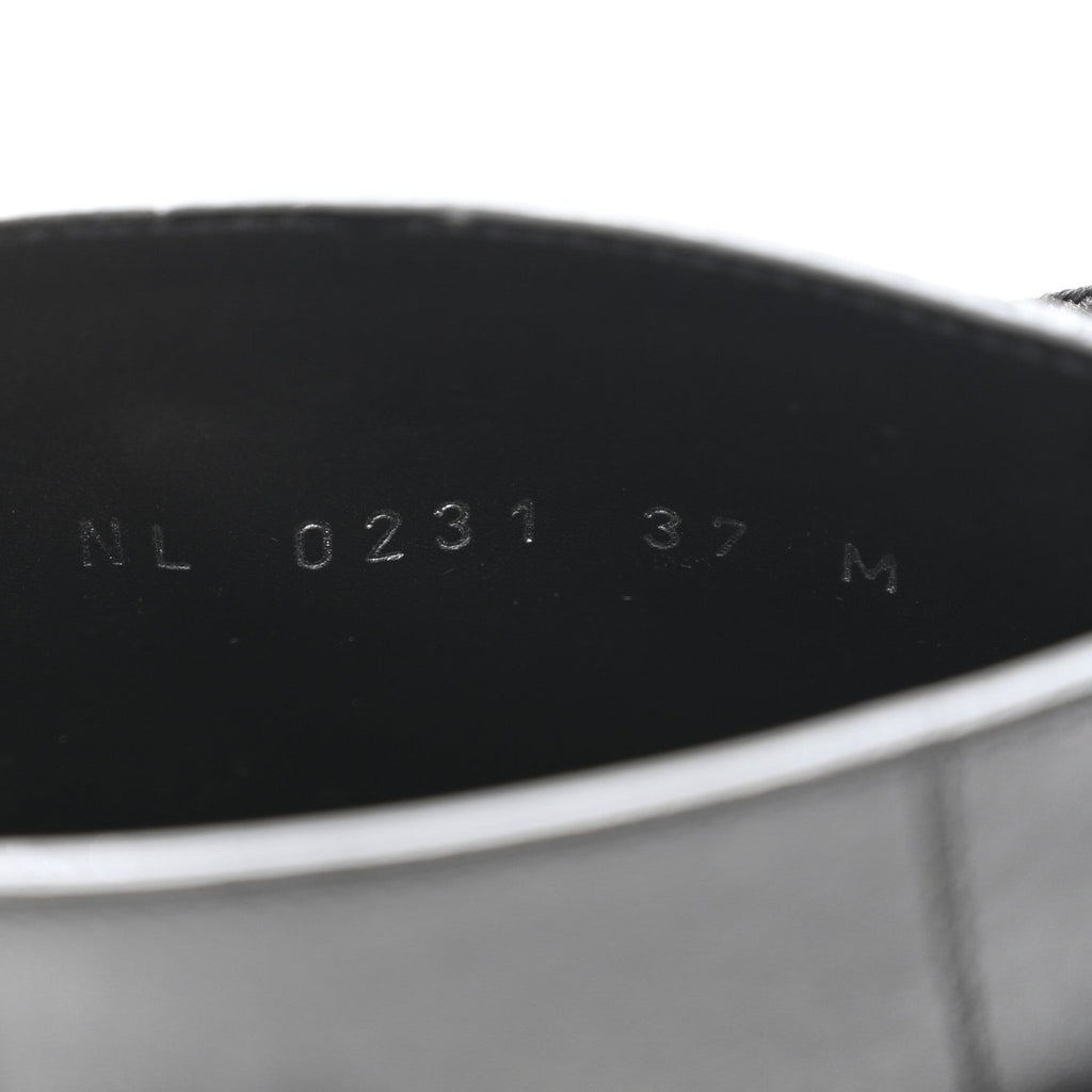 LOUIS VUITTON CALFSKIN WONDERLAND FLAT RANGER BOOTS BLACK