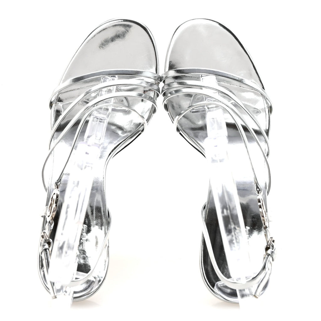 METALLIC CALFSKIN INTERLOCKING G STRAPPY SANDALS SILVER