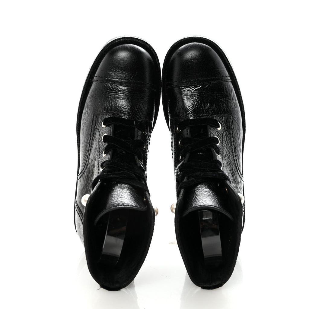 SHINY CALFSKIN VELVET PEARL COMBAT SHORT BOOTS BLACK