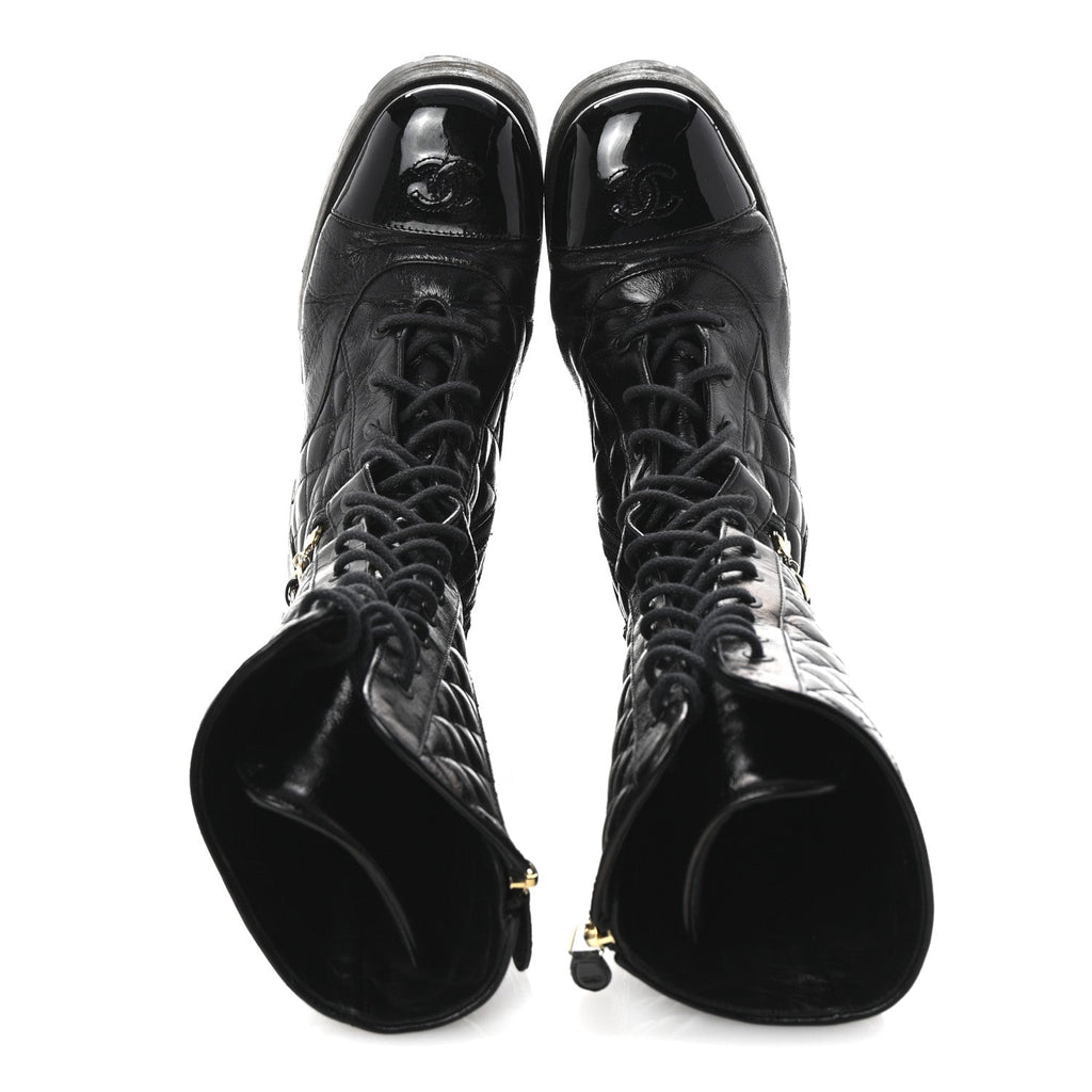 SHINY CALFSKIN PATENT QUILTED CHAIN LACE UP COMBAT LONG BOOTS BLACK