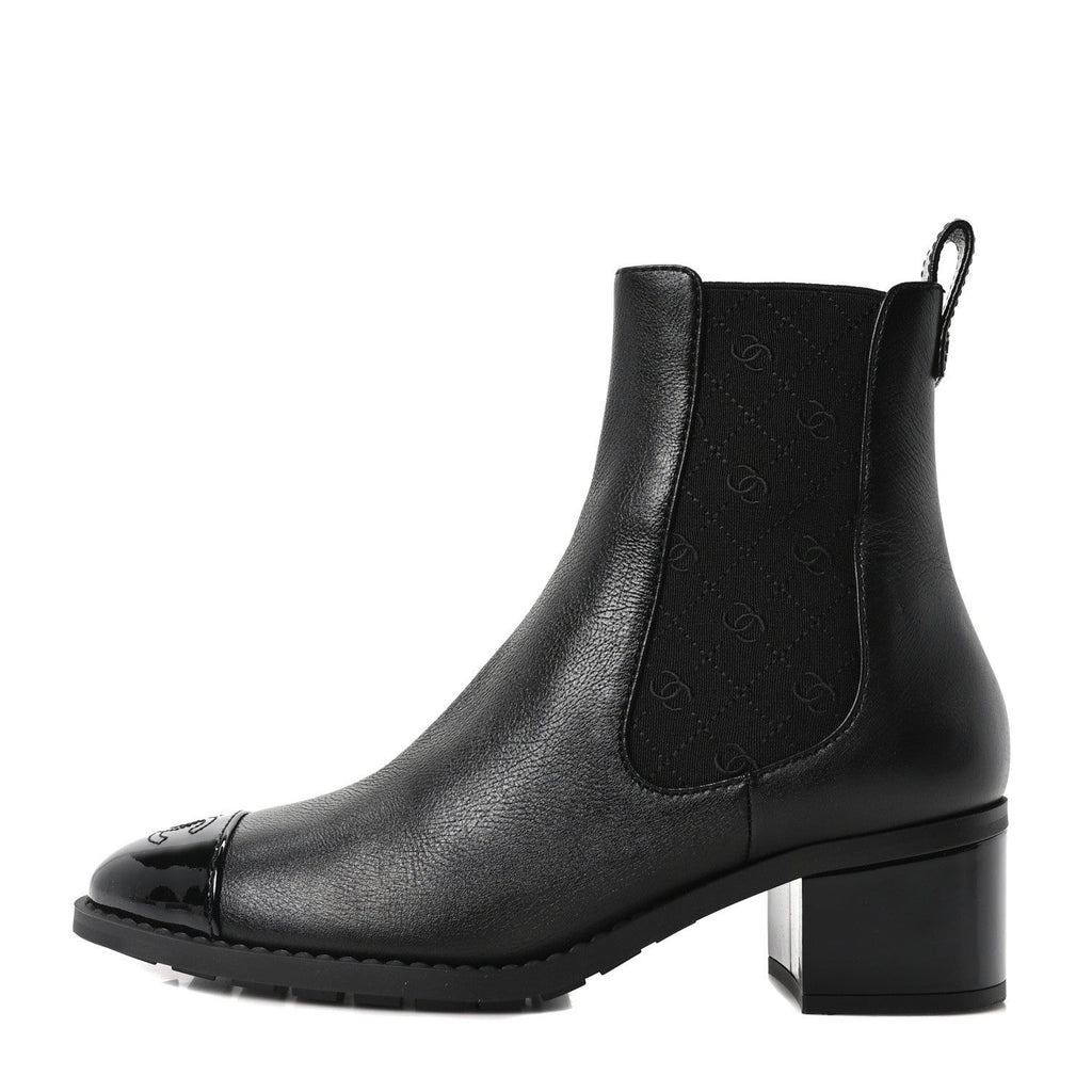 CALFSKIN PATENT CAP TOE CC SHORT BOOTS BLACK