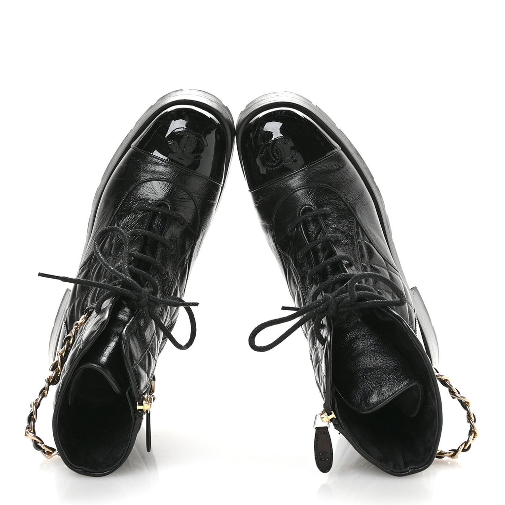 SHINY CALFSKIN PATENT QUILTED CHAIN LACE UP COMBAT BOOTS BLACK