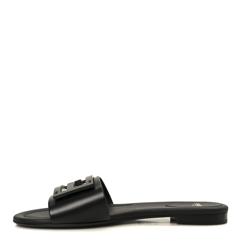 FENDI BAGUETTE FLAT SLIDE IN BLACK CALFSKIN