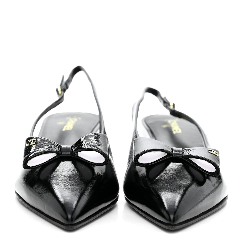 CRUMPLED PATENT CALFSKIN CC BOW SLINGBACK PUMPS BLACK