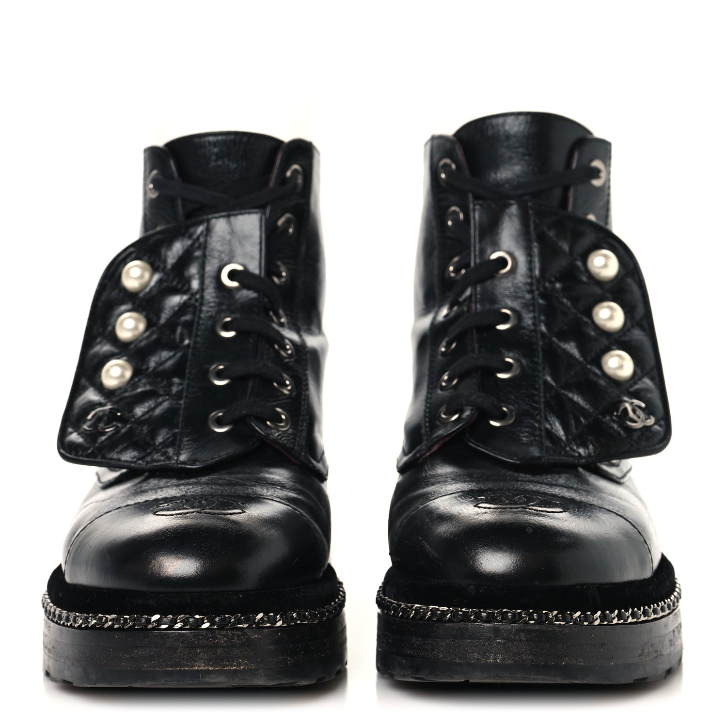 CRACKLED CALFSKIN VELVET PEARL COMBAT SHORT BOOTS BLACK