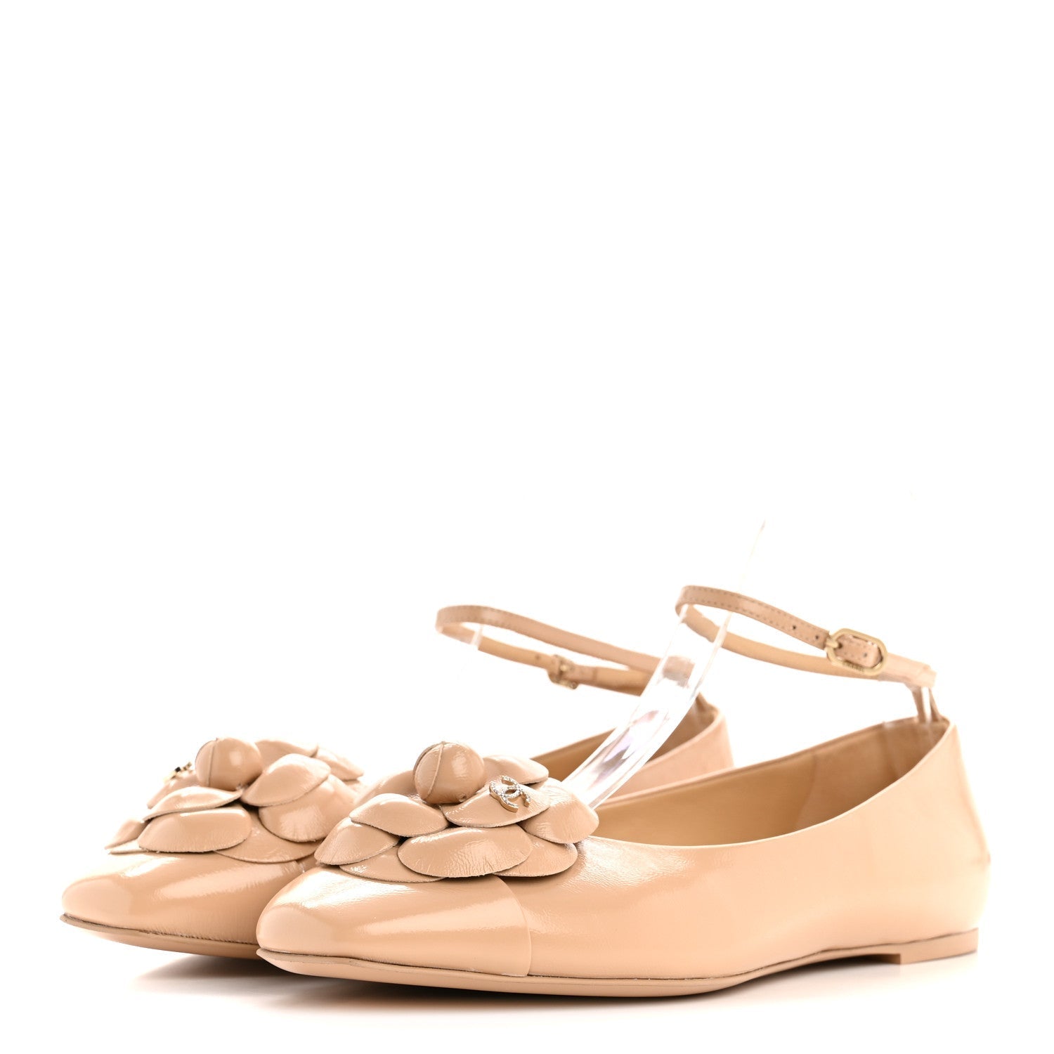 SHINY CALFSKIN CAMELLIA ANKLE STRAP BALLERINA FLATS BEIGE