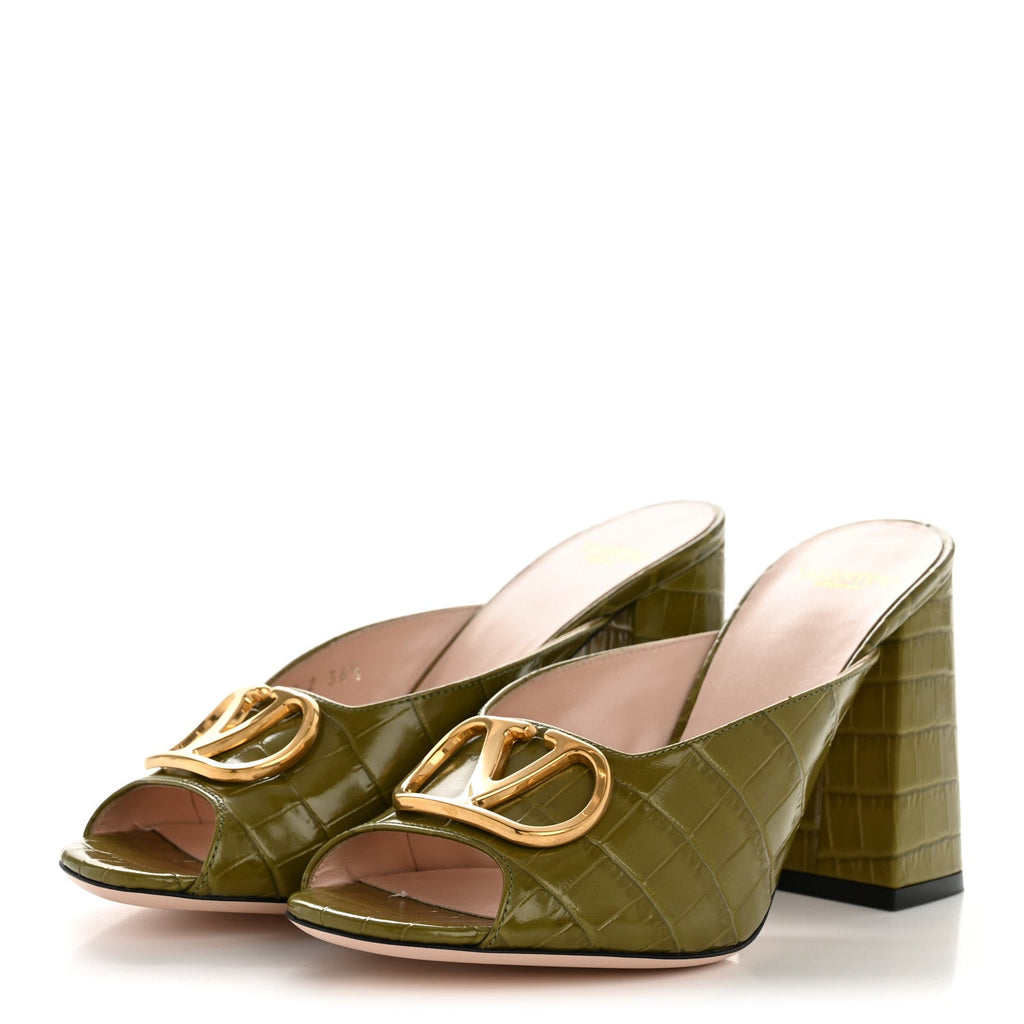 CALFSKIN PRINTED CROCODILE EFFECT VLOGO SIGNATURE 95MM SLIDE SANDALS GREEN