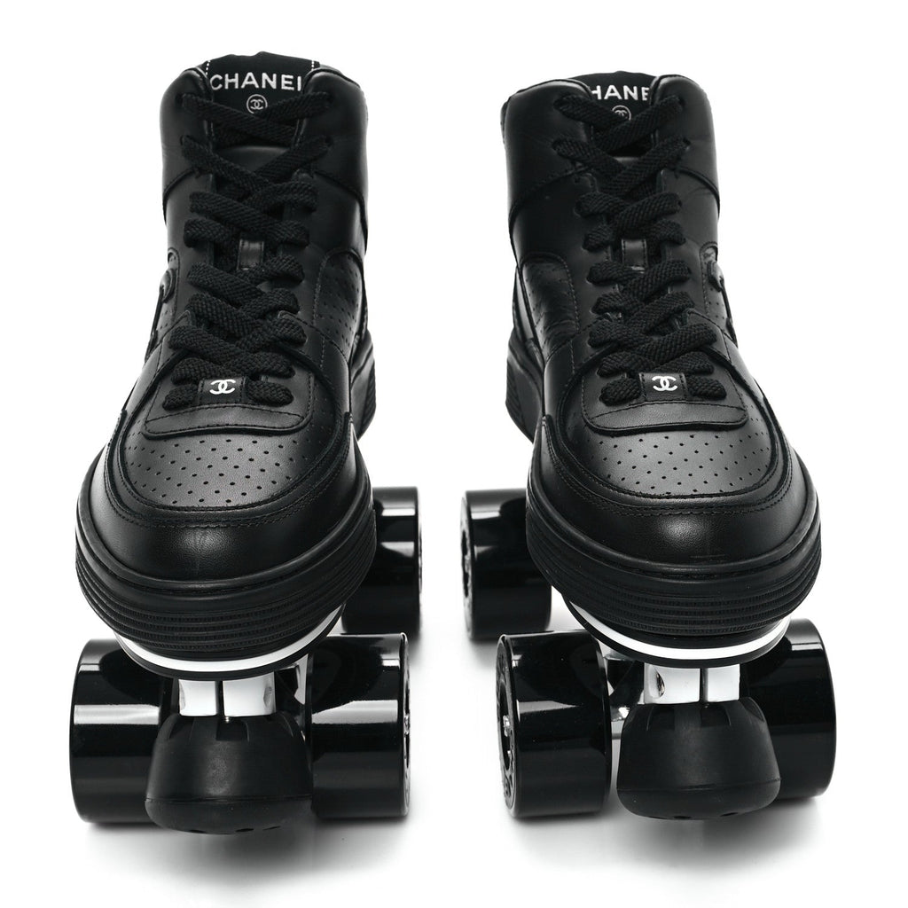 CALFSKIN WOMENS ROLLER SKATES BLACK