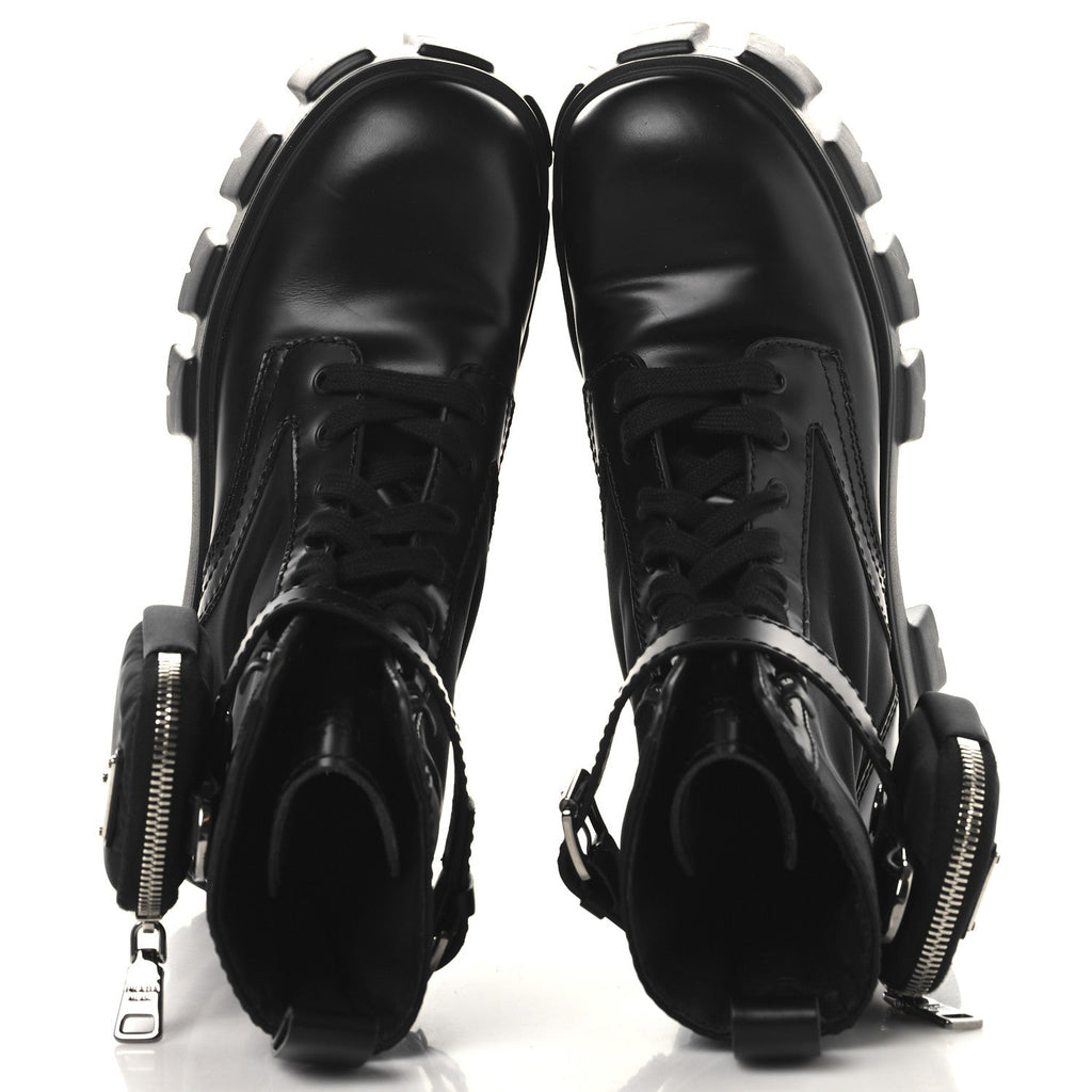 SPAZZOLATO ROIS RE-NYLON METAL TRIANGLE LOGO MONOLITH POUCH POCKET 55MM BOOTS BLACK