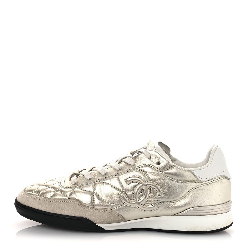 LAMINATED CALFSKIN SUEDE QUILTED WOMENS CC SNEAKERS SILVER WHITE