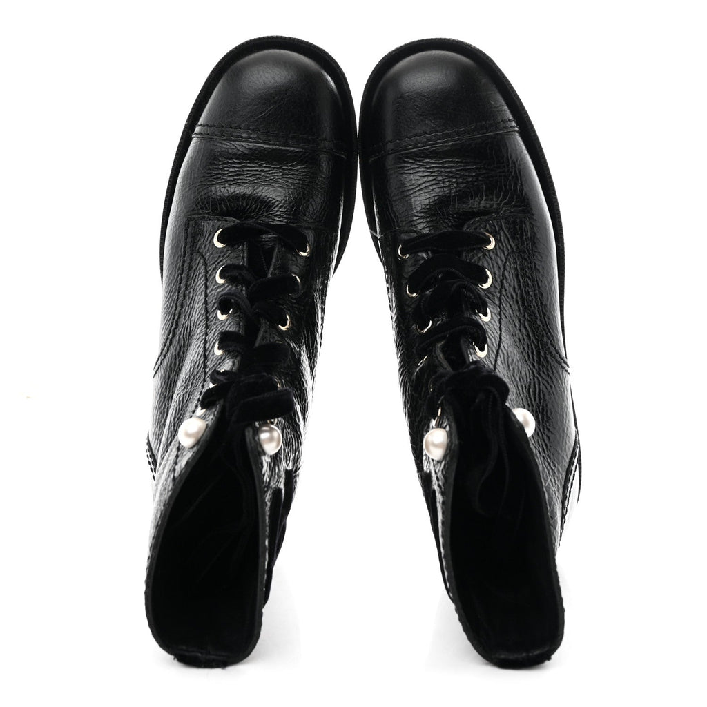 SHINY CALFSKIN VELVET PEARL COMBAT SHORT BOOTS BLACK