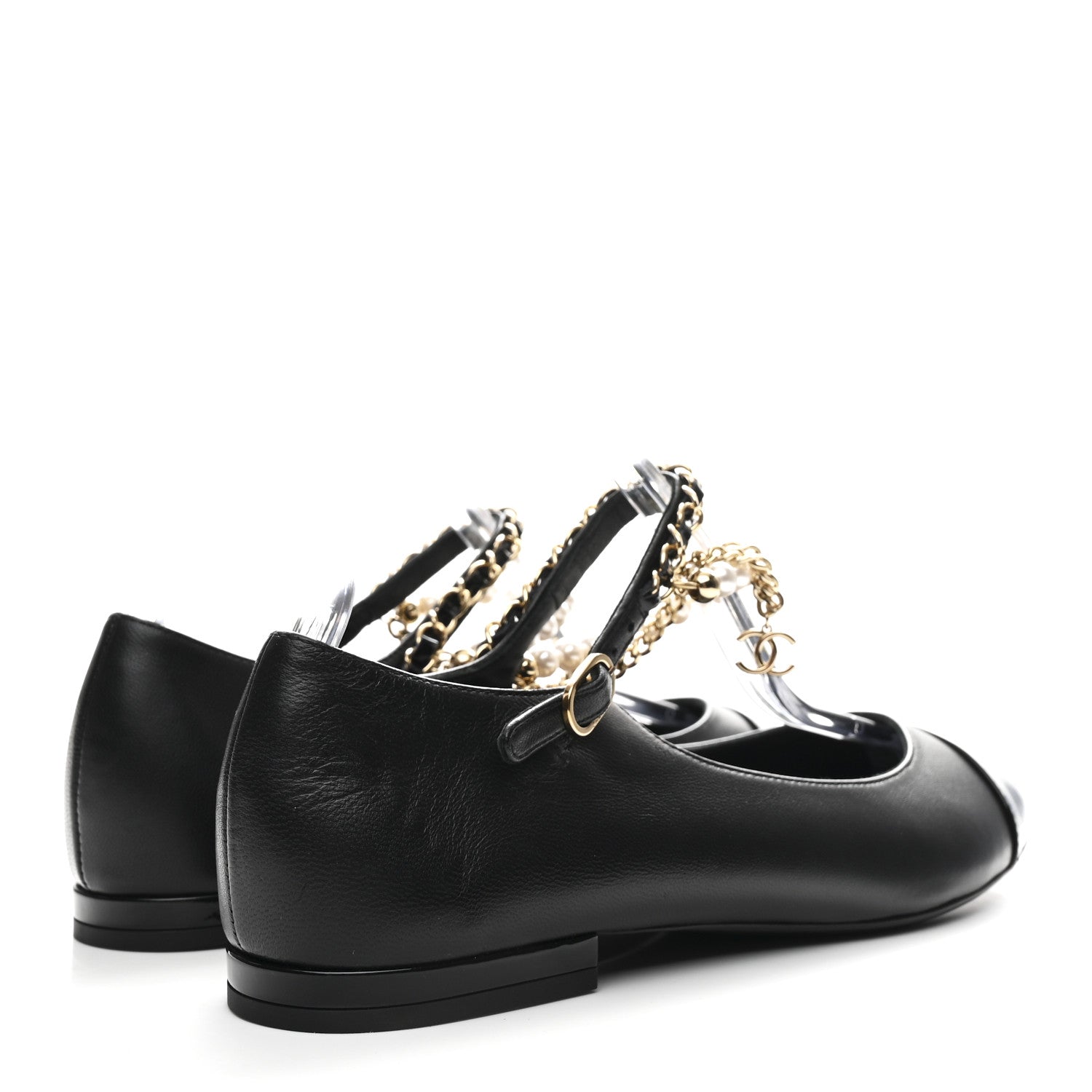 SHINY LAMBSKIN PEARL CAP TOE ANKLE CHAIN BALLERINA FLATS BLACK