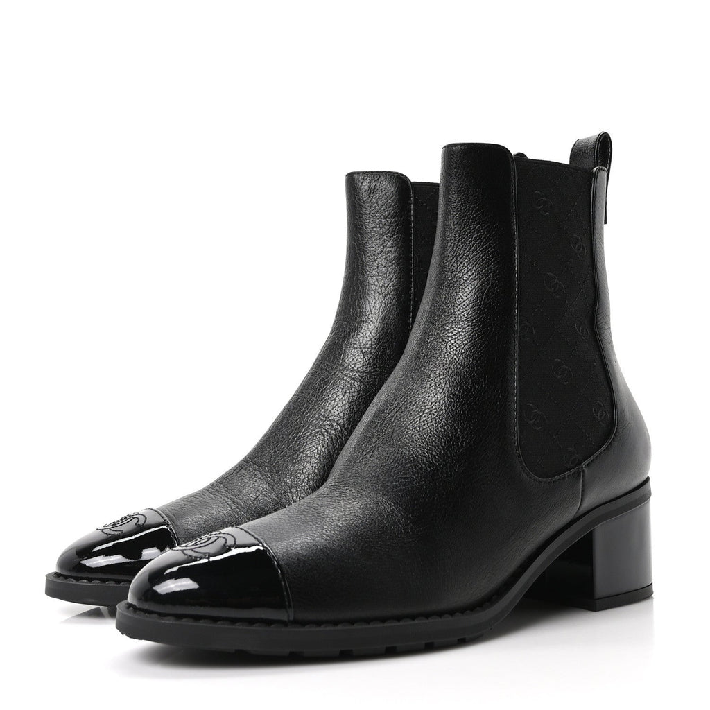 CALFSKIN PATENT CAP TOE CC SHORT BOOTS BLACK