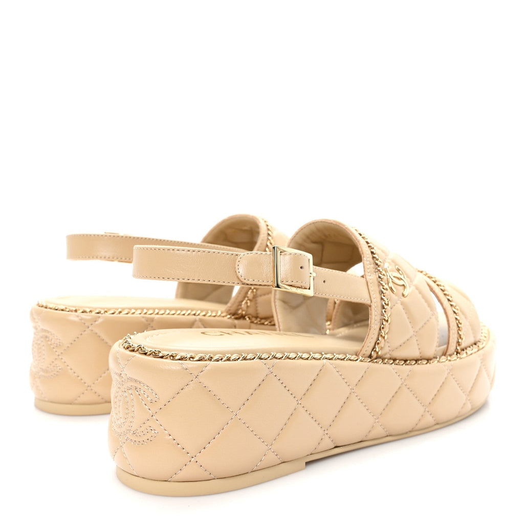 SHINY LAMBSKIN QUILTED CHAIN AROUND CC PLATFORM SANDALS BEIGE