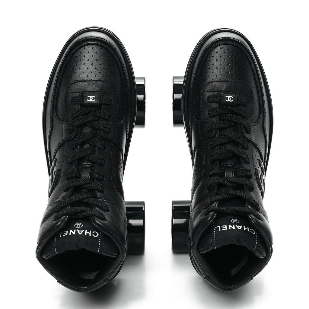 CALFSKIN WOMENS ROLLER SKATES BLACK