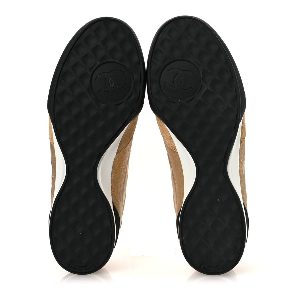 LAMINATED CALFSKIN SUEDE QUILTED WOMENS CC SNEAKERS GOLD