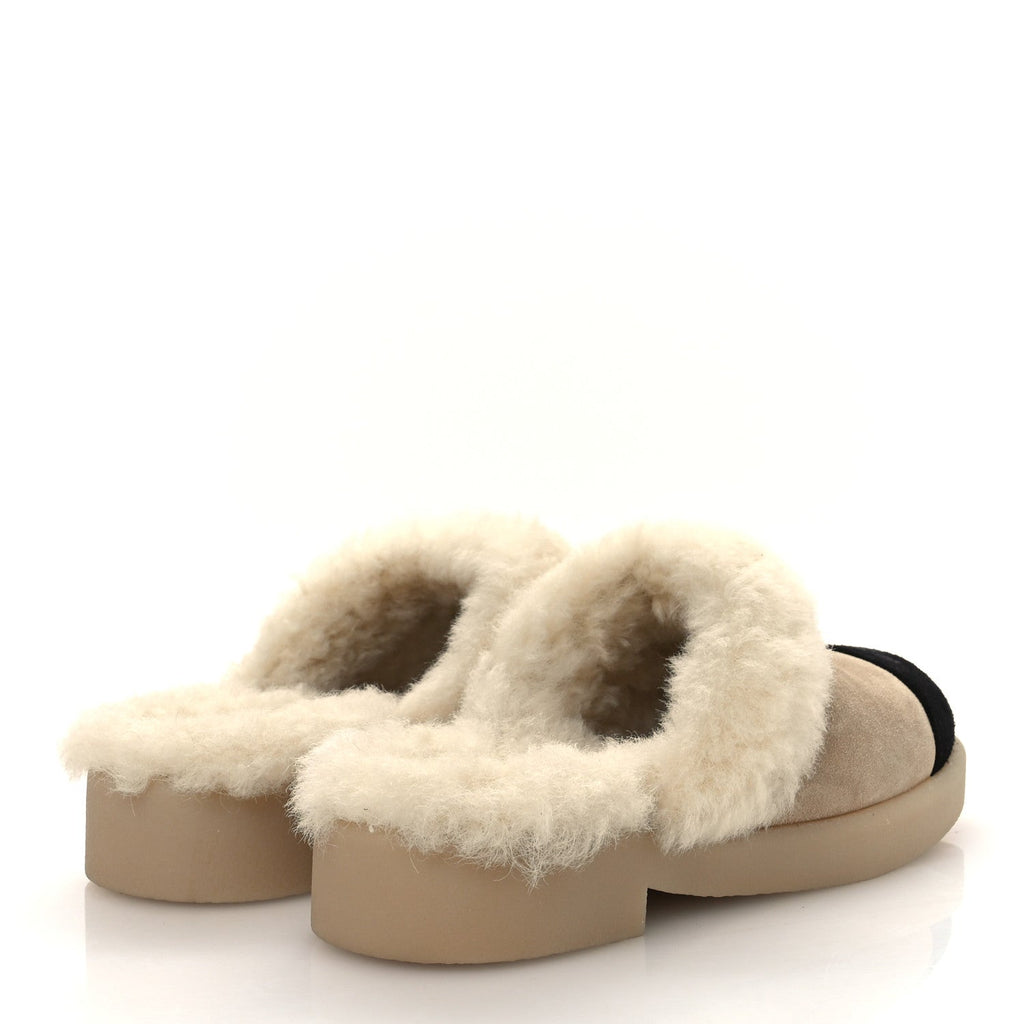 SUEDE SHEARLING CC CAP TOE MULES BEIGE BLACK