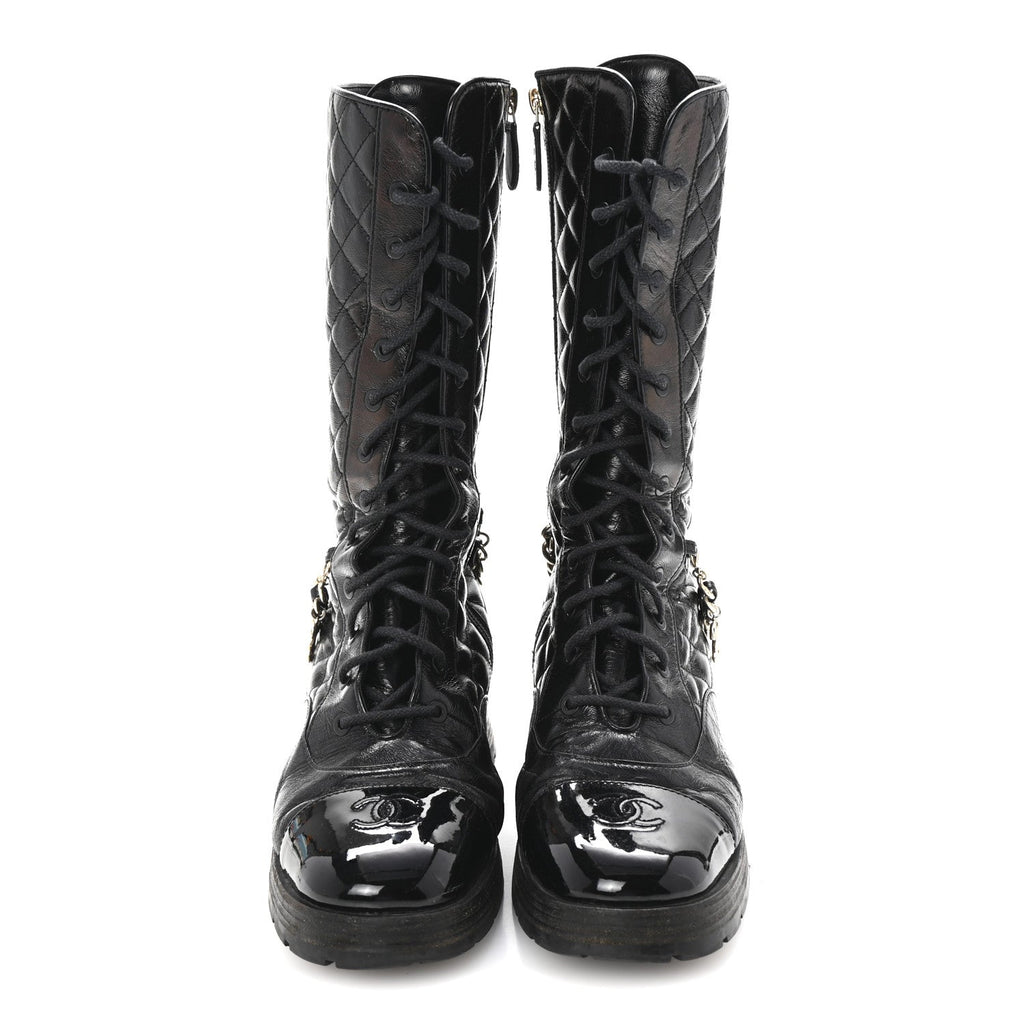 SHINY CALFSKIN PATENT QUILTED CHAIN LACE UP COMBAT LONG BOOTS BLACK