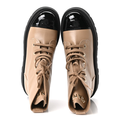 CALFSKIN PATENT CALFSKIN CC LACE UP COMBAT BOOTS BEIGE BLACK