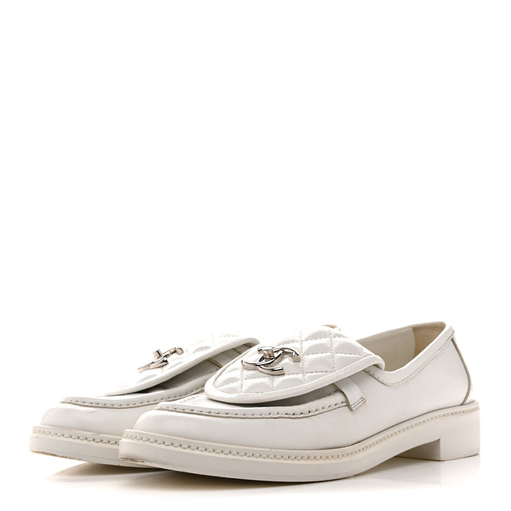 SHINY LAMBSKIN QUILTED CC TURNLOCK LOAFERS WHITE