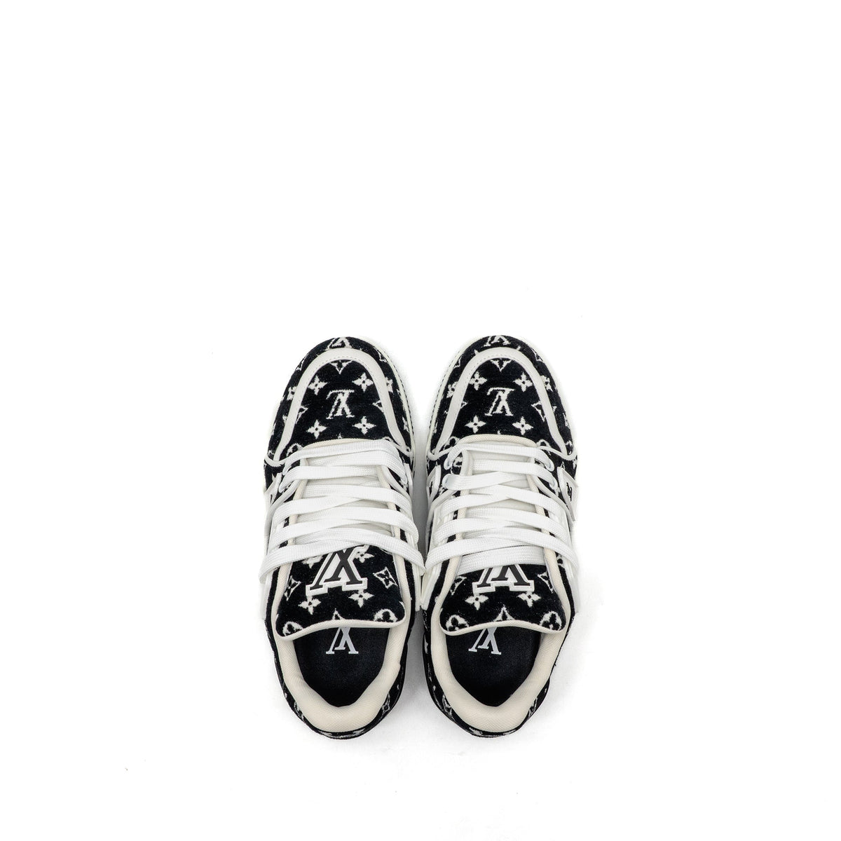 LOUIS VUITTON TRAINER SNEAKERS BLACK / WHITE