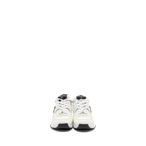 CHANEL CC LOGO TRAINER / SNEAKERS BLACK / WHITE