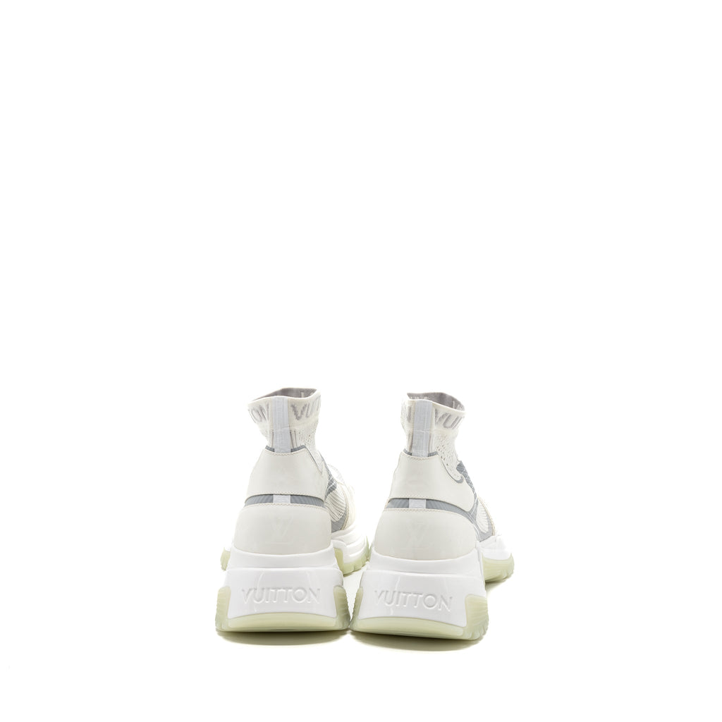 LOUIS VUITTON HIGH TOP CHUNKY SNEAKERS