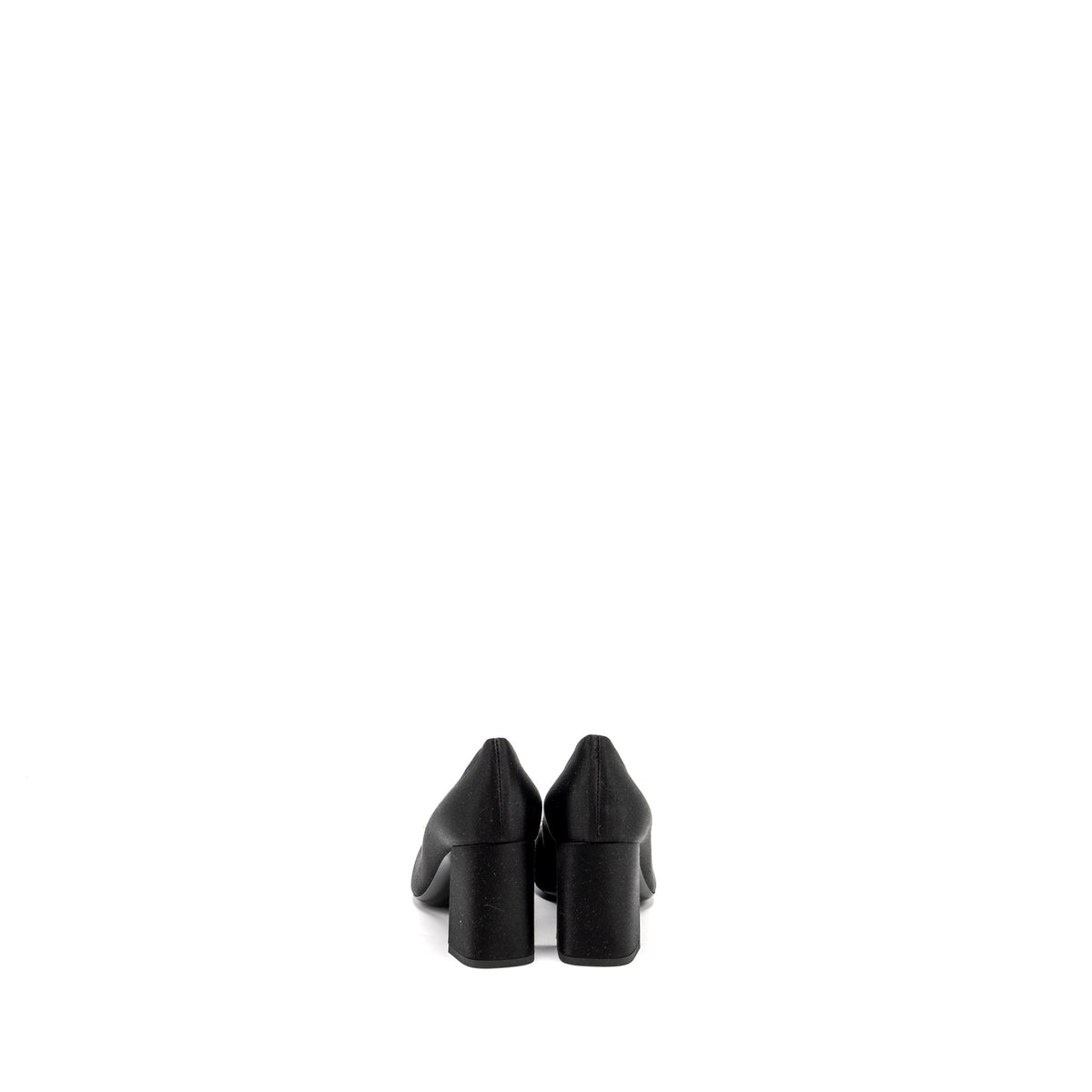 LOUIS VUITTON MADELEINE HEELS STAIN BLACK