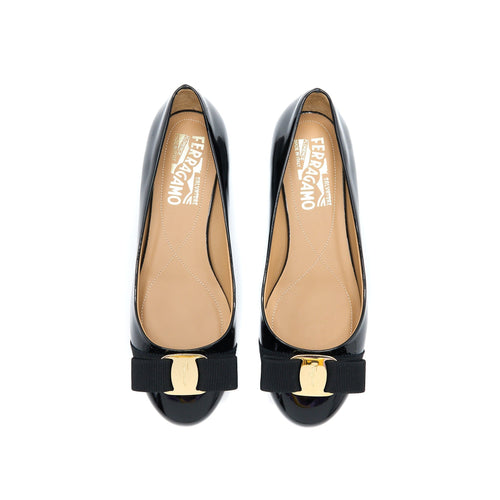 SALVATORE FERRAGAMO 5D VARUNA BALLET FLATS PATENT BLACK GHW