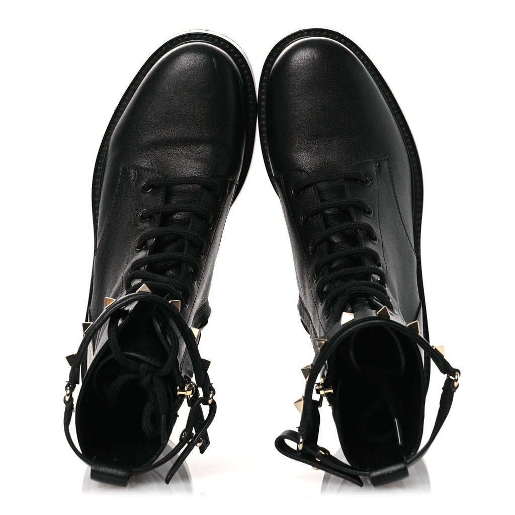 CALFSKIN ROCKSTUD COMBAT ANKLE BOOTS BLACK